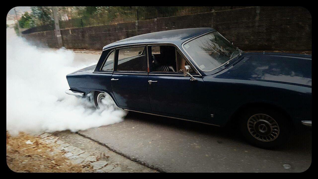 Foto da capa de Meio Alto Garage